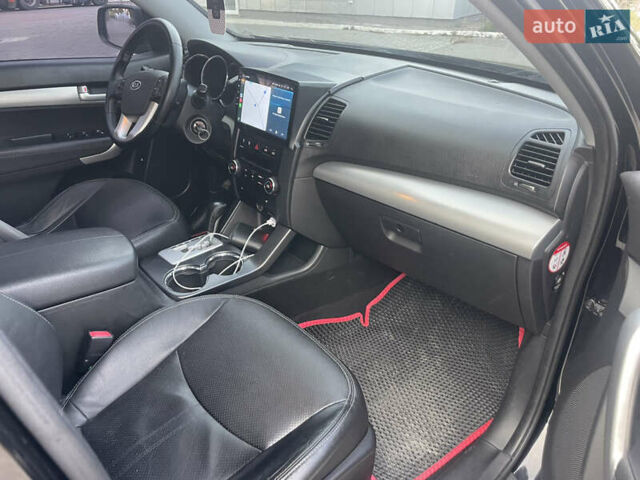 Киа Соренто 2009 в Богородчанах на Automoto.ua Черный Киа Соренто, объемом двигателя 2.2 л и пробегом 252 тыс. км за 11000 $, фото 7 на Automoto.ua