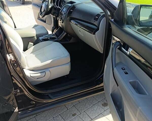 Черный Киа Соренто, объемом двигателя 2.36 л и пробегом 235 тыс. км за 8700 $, фото 22 на Automoto.ua