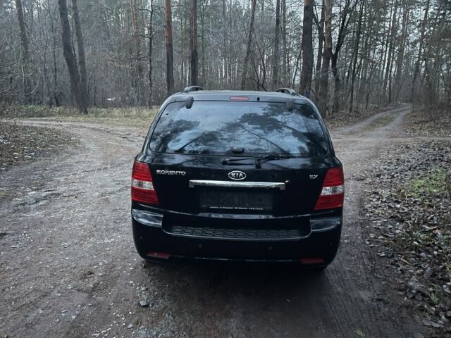 Черный Киа Соренто, объемом двигателя 2.5 л и пробегом 200 тыс. км за 5200 $, фото 5 на Automoto.ua
