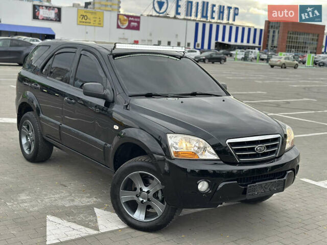 Черный Киа Соренто, объемом двигателя 2.5 л и пробегом 299 тыс. км за 5399 $, фото 10 на Automoto.ua