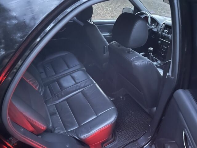 Черный Киа Соренто, объемом двигателя 2.5 л и пробегом 200 тыс. км за 5200 $, фото 8 на Automoto.ua