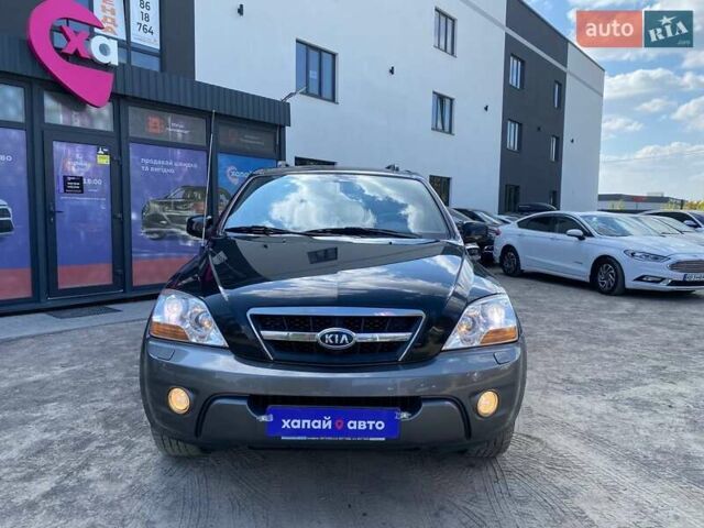Чорний Кіа Соренто, об'ємом двигуна 2.5 л та пробігом 181 тис. км за 12200 $, фото 1 на Automoto.ua