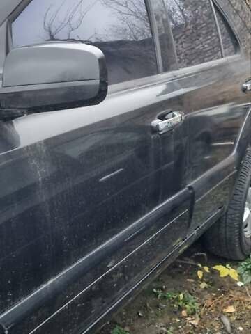 Черный Киа Соренто, объемом двигателя 2.5 л и пробегом 300 тыс. км за 4600 $, фото 9 на Automoto.ua