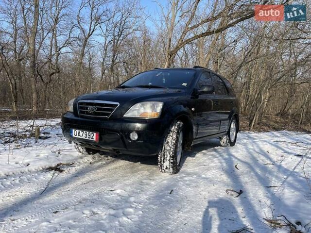 Черный Киа Соренто, объемом двигателя 2.5 л и пробегом 321 тыс. км за 5555 $, фото 1 на Automoto.ua
