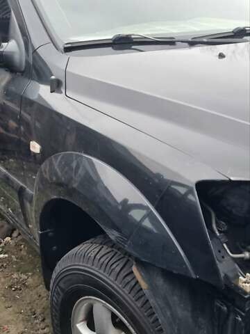 Черный Киа Соренто, объемом двигателя 2.5 л и пробегом 300 тыс. км за 4600 $, фото 13 на Automoto.ua