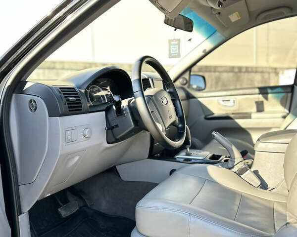 Кіа Соренто 2009 у Львові на Automoto.ua Чорний Кіа Соренто, об'ємом двигуна 2.5 л та пробігом 231 тис. км за 9300 $, фото 7 на Automoto.ua