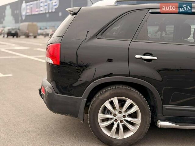 Черный Киа Соренто, объемом двигателя 2.2 л и пробегом 204 тыс. км за 12490 $, фото 12 на Automoto.ua
