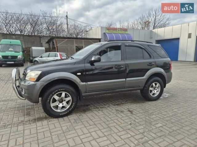 Черный Киа Соренто, объемом двигателя 2.5 л и пробегом 350 тыс. км за 3700 $, фото 5 на Automoto.ua