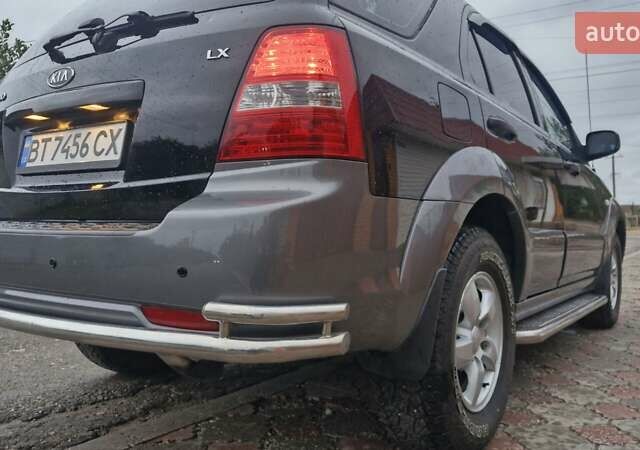 Чорний Кіа Соренто, об'ємом двигуна 2.5 л та пробігом 208 тис. км за 7800 $, фото 16 на Automoto.ua