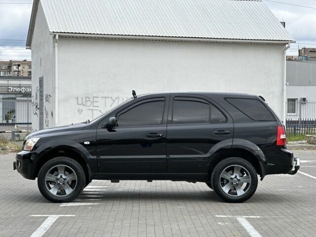 Черный Киа Соренто, объемом двигателя 2.5 л и пробегом 300 тыс. км за 5499 $, фото 9 на Automoto.ua