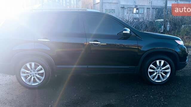 Чорний Кіа Соренто, об'ємом двигуна 2.2 л та пробігом 260 тис. км за 11700 $, фото 3 на Automoto.ua
