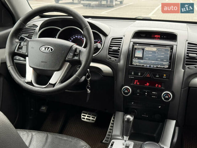 Черный Киа Соренто, объемом двигателя 2.2 л и пробегом 271 тыс. км за 12800 $, фото 28 на Automoto.ua