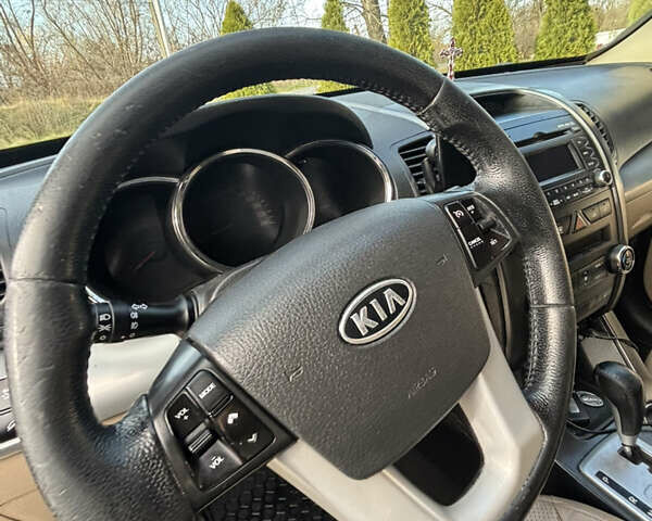 Черный Киа Соренто, объемом двигателя 2.2 л и пробегом 279 тыс. км за 11900 $, фото 21 на Automoto.ua