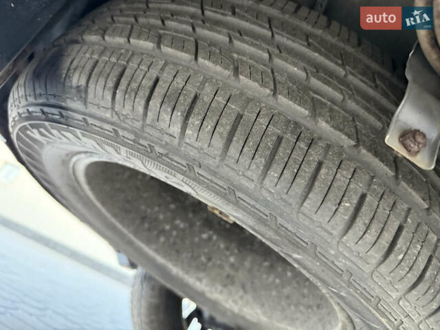 Чорний Кіа Соренто, об'ємом двигуна 2.2 л та пробігом 266 тис. км за 12850 $, фото 67 на Automoto.ua