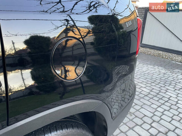 Черный Киа Соренто, объемом двигателя 2.2 л и пробегом 197 тыс. км за 12499 $, фото 34 на Automoto.ua