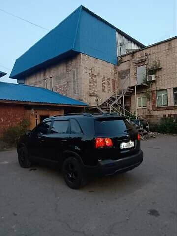Чорний Кіа Соренто, об'ємом двигуна 2.2 л та пробігом 200 тис. км за 17000 $, фото 2 на Automoto.ua