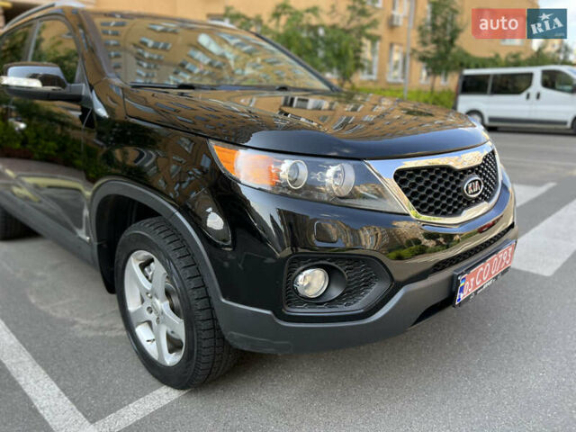 Черный Киа Соренто, объемом двигателя 2.2 л и пробегом 236 тыс. км за 12699 $, фото 4 на Automoto.ua