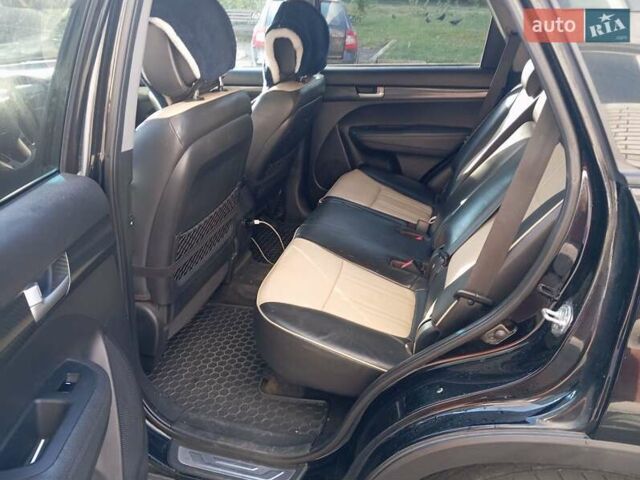 Черный Киа Соренто, объемом двигателя 2.2 л и пробегом 219 тыс. км за 11800 $, фото 4 на Automoto.ua