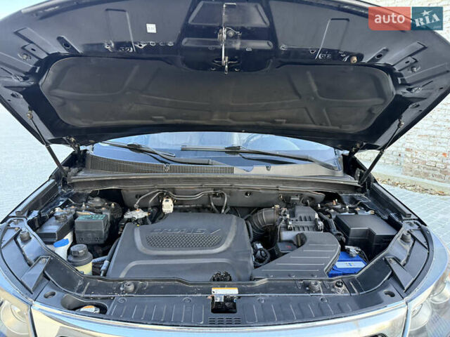 Чорний Кіа Соренто, об'ємом двигуна 2.2 л та пробігом 266 тис. км за 12850 $, фото 71 на Automoto.ua