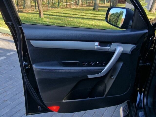 Черный Киа Соренто, объемом двигателя 0 л и пробегом 254 тыс. км за 13800 $, фото 8 на Automoto.ua