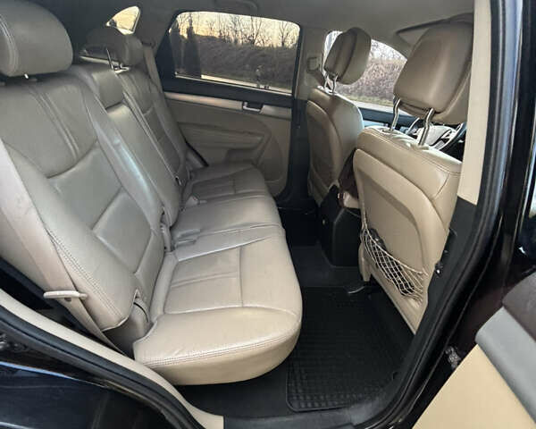 Черный Киа Соренто, объемом двигателя 2.2 л и пробегом 279 тыс. км за 11900 $, фото 12 на Automoto.ua