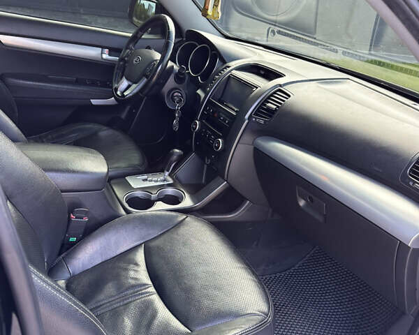 Киа Соренто 2010 в Ивано-Франковске на Automoto.ua Черный Киа Соренто, объемом двигателя 2.2 л и пробегом 237 тыс. км за 12900 $, фото 26 на Automoto.ua