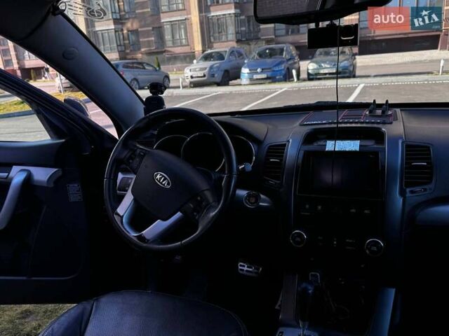 Черный Киа Соренто, объемом двигателя 2.2 л и пробегом 254 тыс. км за 13900 $, фото 12 на Automoto.ua