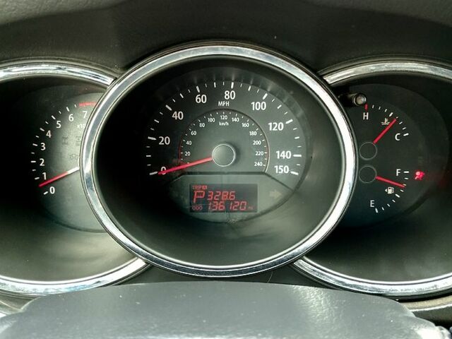 Черный Киа Соренто, объемом двигателя 3.5 л и пробегом 136 тыс. км за 10500 $, фото 12 на Automoto.ua