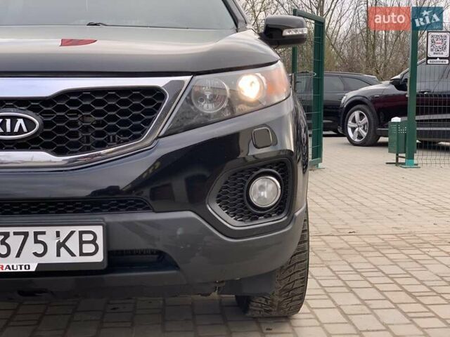 Черный Киа Соренто, объемом двигателя 2.2 л и пробегом 430 тыс. км за 9755 $, фото 6 на Automoto.ua