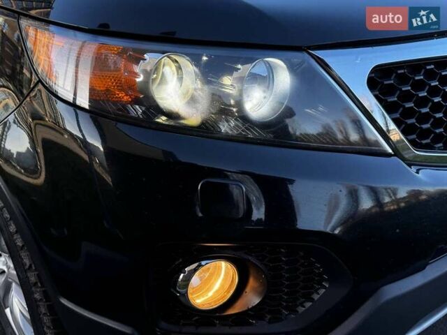 Черный Киа Соренто, объемом двигателя 2.2 л и пробегом 254 тыс. км за 13900 $, фото 4 на Automoto.ua