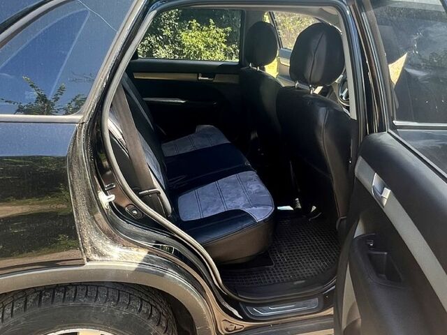 Черный Киа Соренто, объемом двигателя 2.2 л и пробегом 183 тыс. км за 12800 $, фото 6 на Automoto.ua