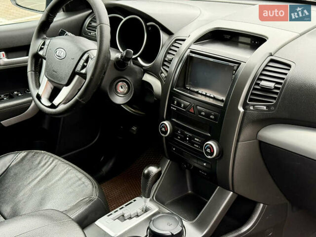 Черный Киа Соренто, объемом двигателя 2.2 л и пробегом 271 тыс. км за 12800 $, фото 22 на Automoto.ua