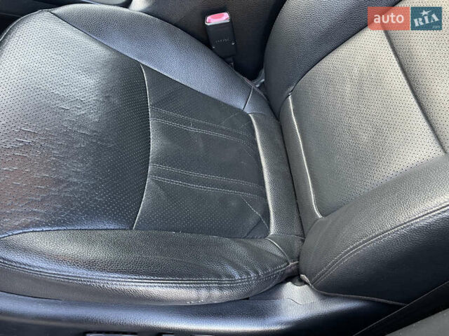Черный Киа Соренто, объемом двигателя 2.2 л и пробегом 243 тыс. км за 12990 $, фото 12 на Automoto.ua