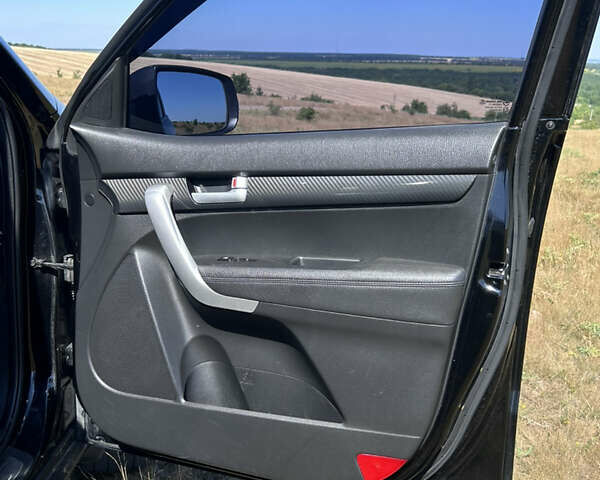Черный Киа Соренто, объемом двигателя 2.2 л и пробегом 255 тыс. км за 11500 $, фото 21 на Automoto.ua