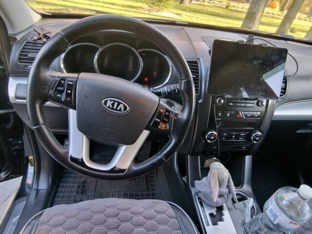 Черный Киа Соренто, объемом двигателя 0 л и пробегом 254 тыс. км за 13800 $, фото 7 на Automoto.ua