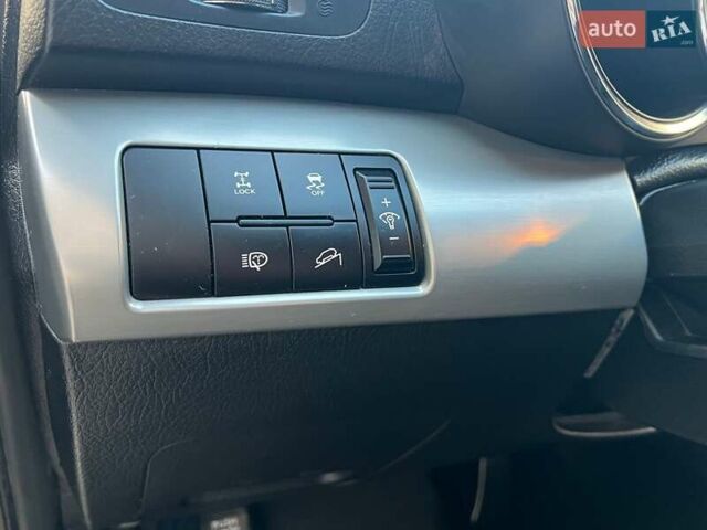 Черный Киа Соренто, объемом двигателя 2.2 л и пробегом 254 тыс. км за 13900 $, фото 45 на Automoto.ua