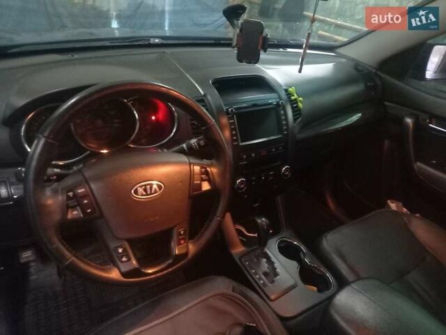 Чорний Кіа Соренто, об'ємом двигуна 2.4 л та пробігом 270 тис. км за 12000 $, фото 6 на Automoto.ua