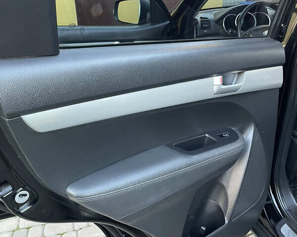 Черный Киа Соренто, объемом двигателя 2.2 л и пробегом 197 тыс. км за 12499 $, фото 39 на Automoto.ua