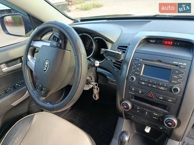 Черный Киа Соренто, объемом двигателя 2.2 л и пробегом 282 тыс. км за 12200 $, фото 11 на Automoto.ua