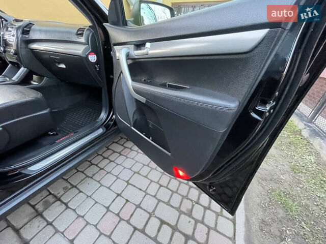 Черный Киа Соренто, объемом двигателя 2.2 л и пробегом 197 тыс. км за 12499 $, фото 56 на Automoto.ua