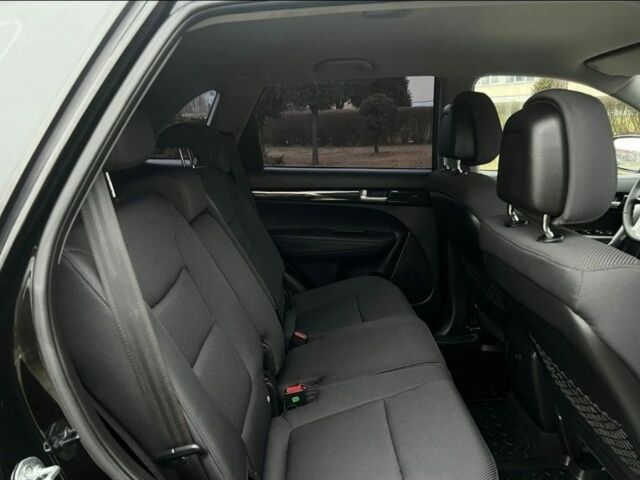 Черный Киа Соренто, объемом двигателя 2.2 л и пробегом 175 тыс. км за 4500 $, фото 7 на Automoto.ua