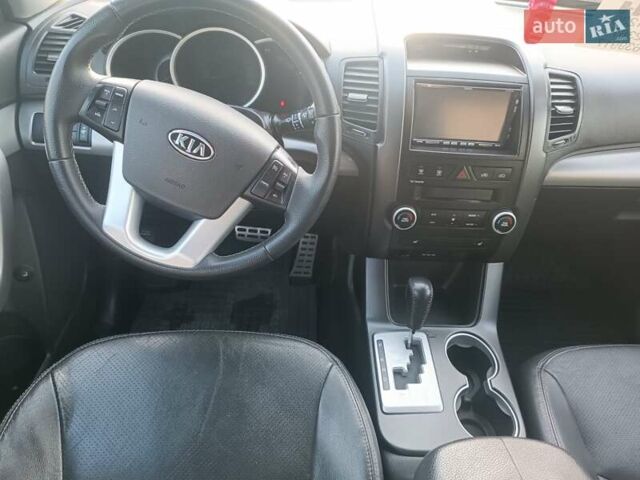 Чорний Кіа Соренто, об'ємом двигуна 2.2 л та пробігом 255 тис. км за 13400 $, фото 22 на Automoto.ua