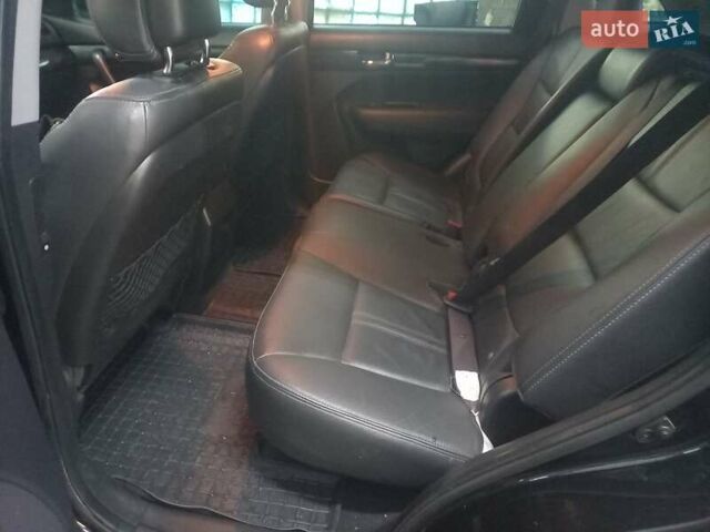 Чорний Кіа Соренто, об'ємом двигуна 2.4 л та пробігом 270 тис. км за 12000 $, фото 7 на Automoto.ua