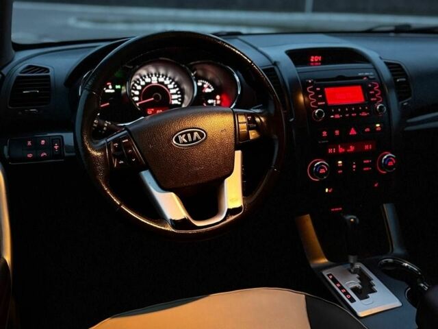 Черный Киа Соренто, объемом двигателя 0 л и пробегом 156 тыс. км за 12500 $, фото 6 на Automoto.ua