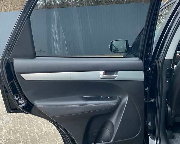 Черный Киа Соренто, объемом двигателя 0 л и пробегом 225 тыс. км за 15700 $, фото 15 на Automoto.ua