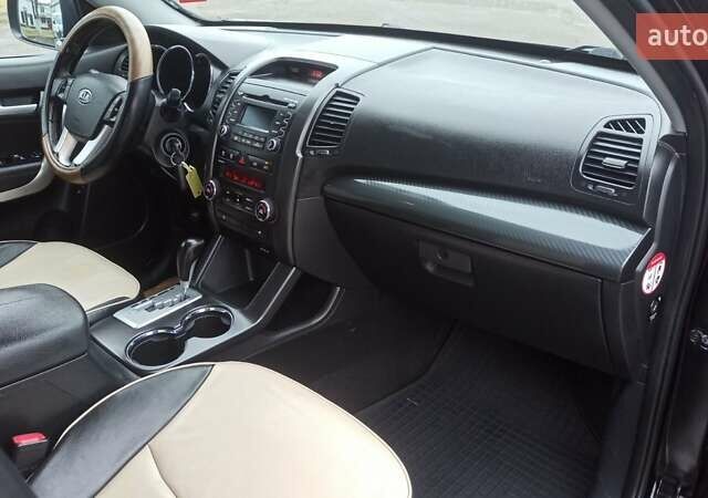 Черный Киа Соренто, объемом двигателя 2.2 л и пробегом 234 тыс. км за 12100 $, фото 29 на Automoto.ua