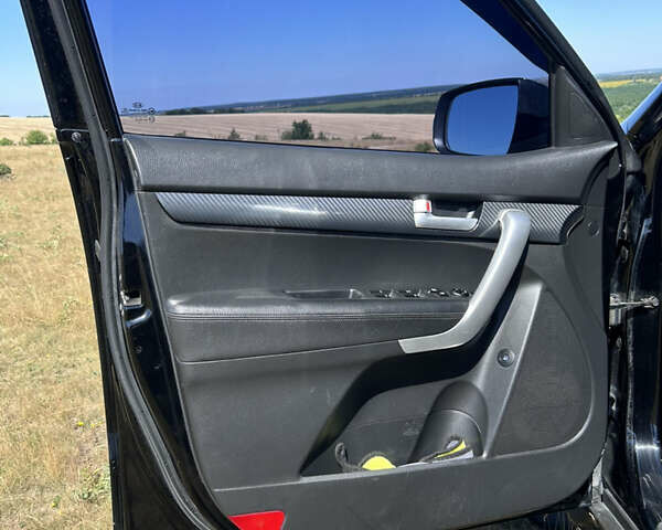 Черный Киа Соренто, объемом двигателя 2.2 л и пробегом 255 тыс. км за 11500 $, фото 23 на Automoto.ua