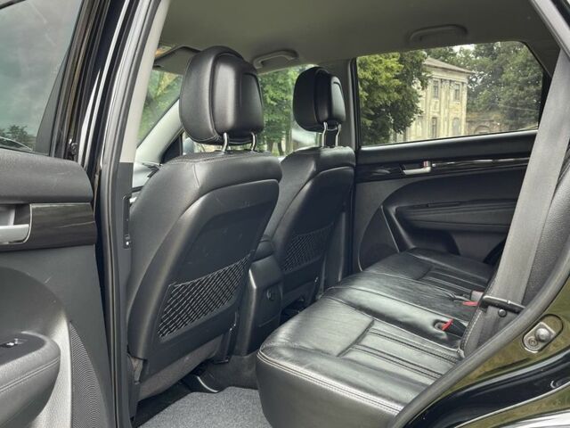 Черный Киа Соренто, объемом двигателя 2.2 л и пробегом 220 тыс. км за 12550 $, фото 5 на Automoto.ua