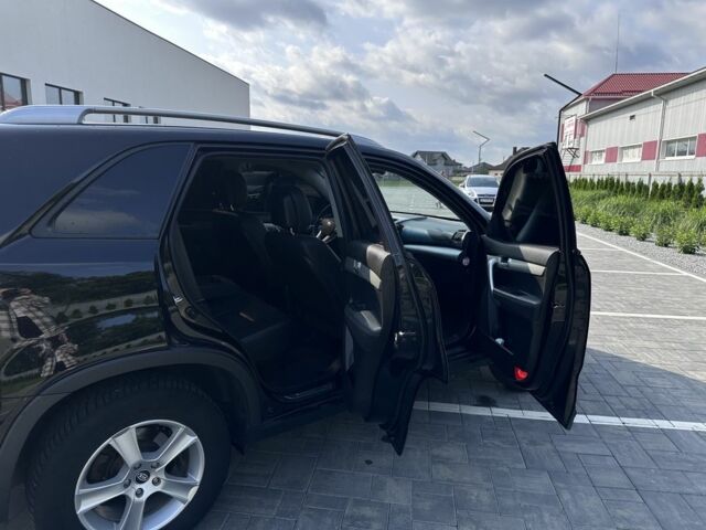 Чорний Кіа Соренто, об'ємом двигуна 2.2 л та пробігом 270 тис. км за 13500 $, фото 8 на Automoto.ua