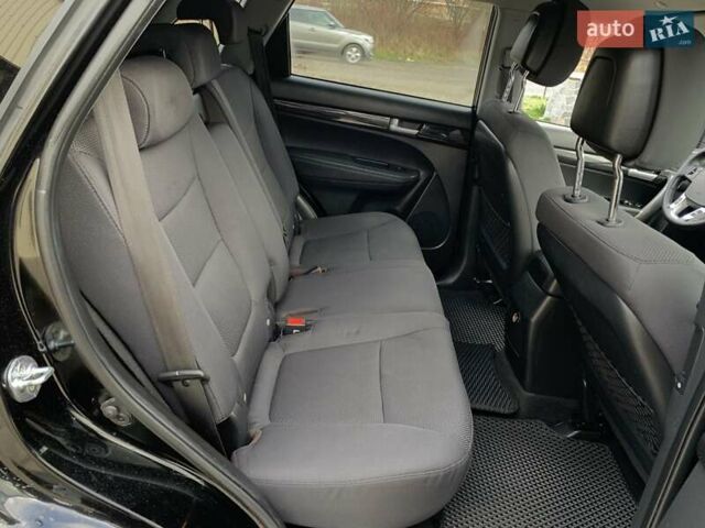 Черный Киа Соренто, объемом двигателя 2.2 л и пробегом 430 тыс. км за 9755 $, фото 29 на Automoto.ua